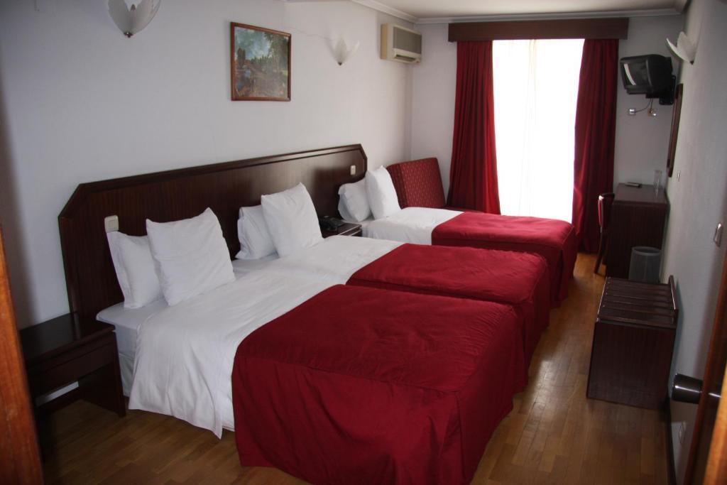 Hotel Turismo Miranda Miranda do Douro Ruang foto