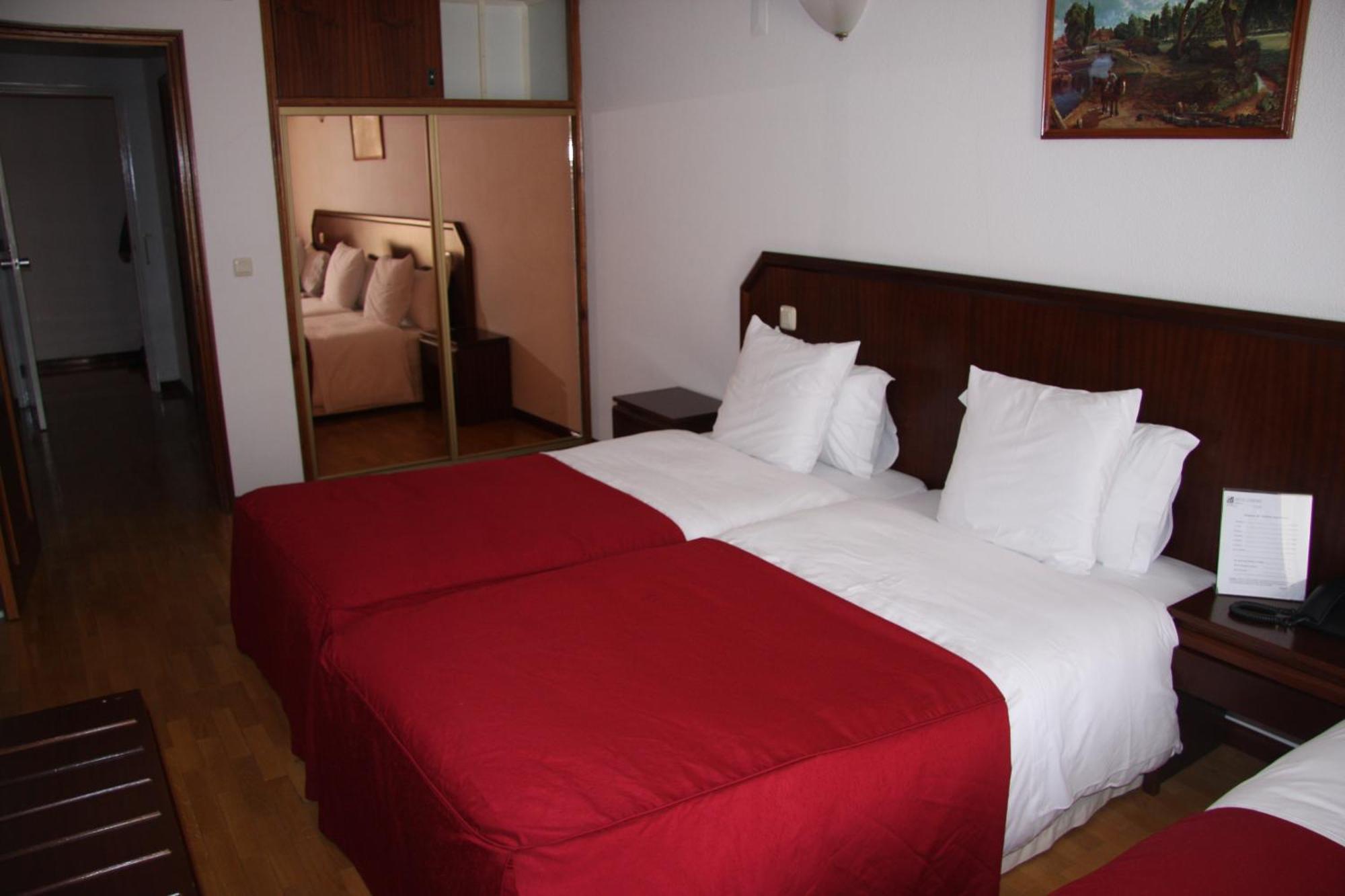 Hotel Turismo Miranda Miranda do Douro Bagian luar foto